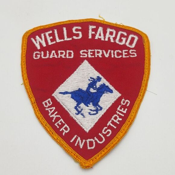 Vintage Wells Fargo Security Guard Sheild Patch - Picture 1 of 2
